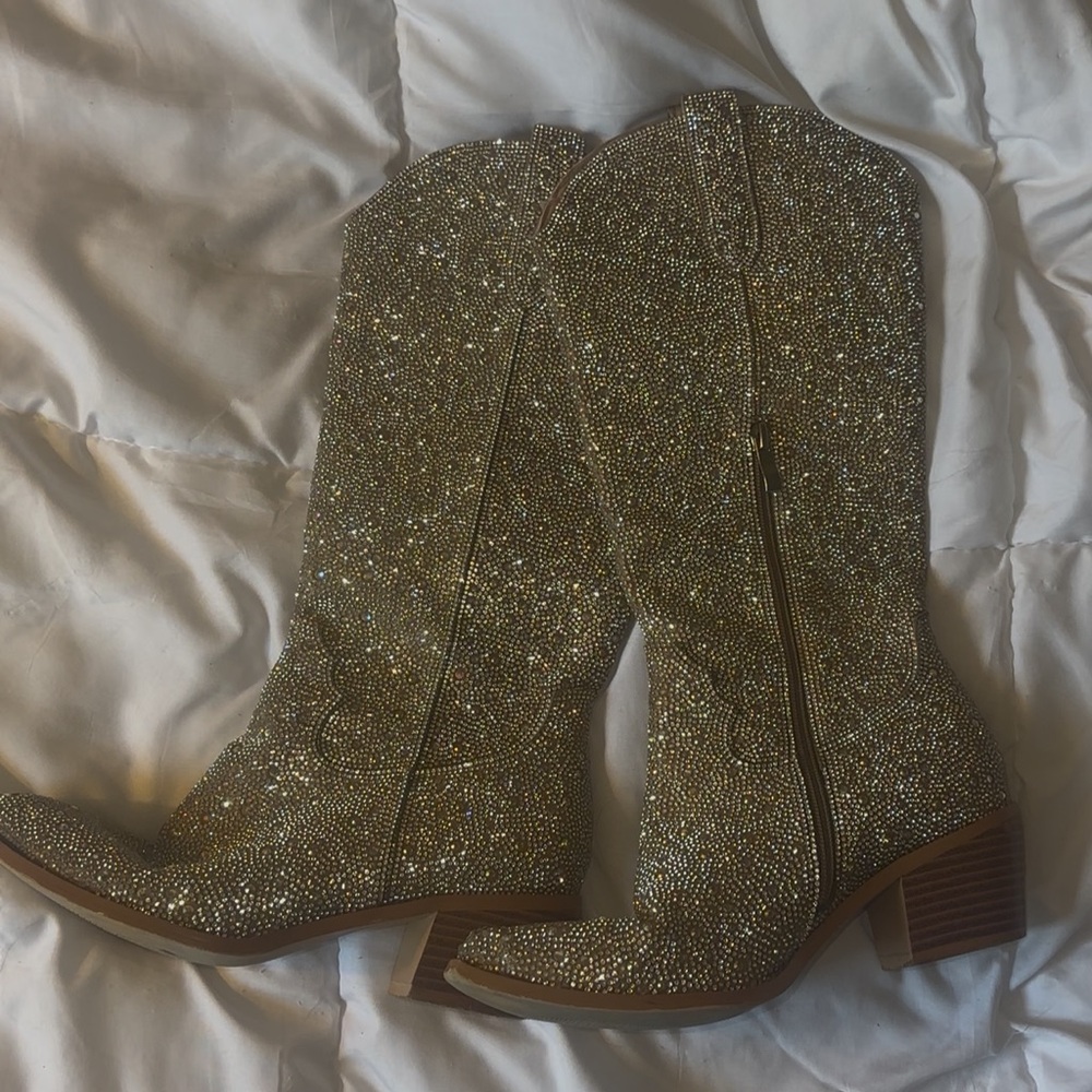 SILVER RHINESTONE COWGIRL BOOTS ✨ - Picture 4 of 8